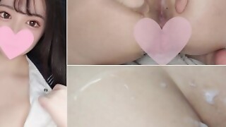 Una guapa ídolo japonesa prueba por primera vez el primer plano anal