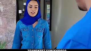 ExxxtraSmall - Hot Muslim Sweeping Gets Ape Cumcockted