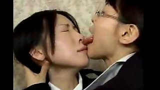 Asian faggot wild tongue nuzzle